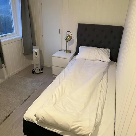 Feriehus Landsbyhus I Lofoten