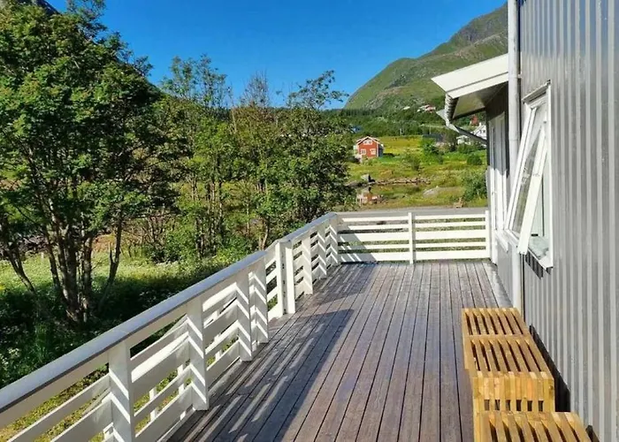 בית נופש Landsbyhus I Lofoten *